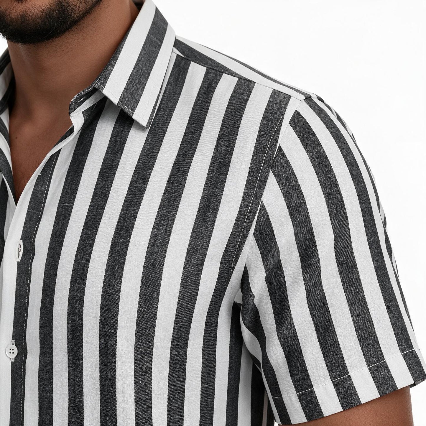 Men's Vertical Striped Short Sleeve Button Down Shirt