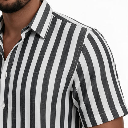 Men's Vertical Striped Short Sleeve Button Down Shirt