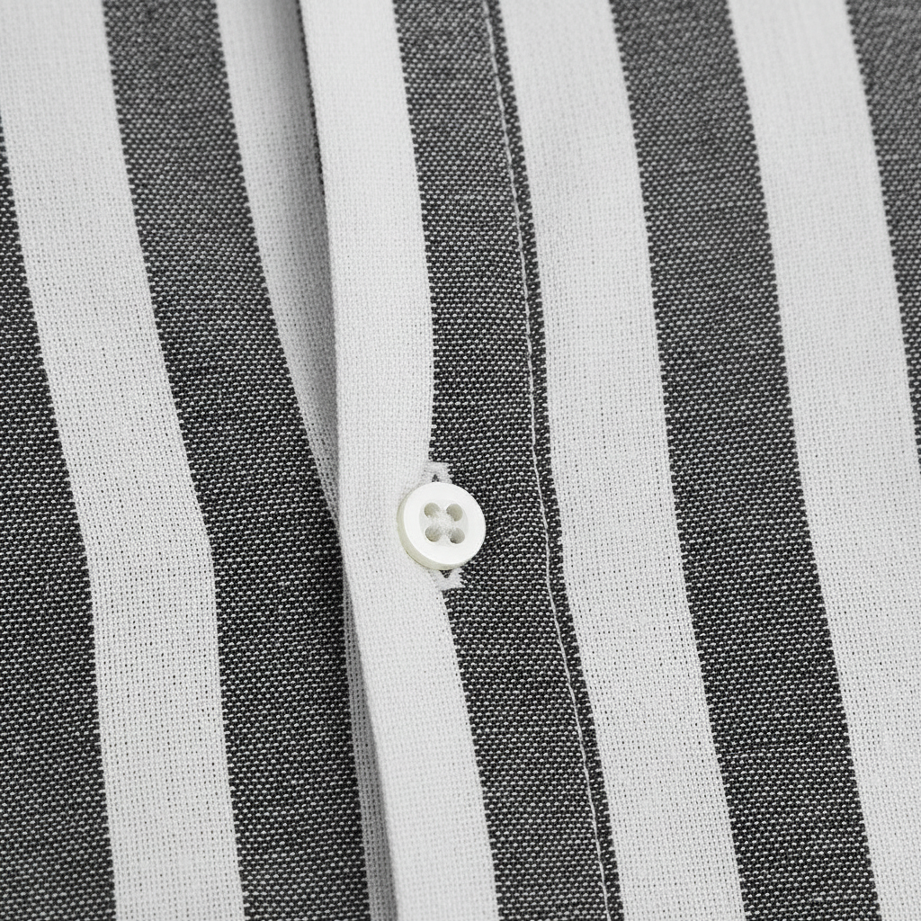 Men's Vertical Striped Short Sleeve Button Down Shirt